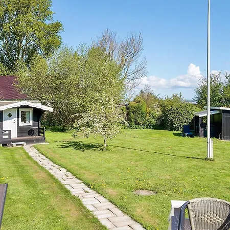 8 Person In Holbaek-by Traum