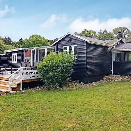 8 Person In Holbaek-by Traum *